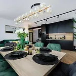 Baltini Premium Kasprowicza 20 A-b Z Basenem, Saunami I Jacuzzi *