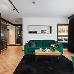 Baltini Premium Kasprowicza 20 A-b Z Basenem, Saunami I Jacuzzi